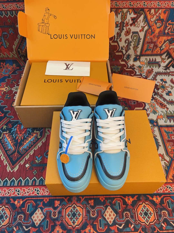 ルイヴィトン靴正面デザイン